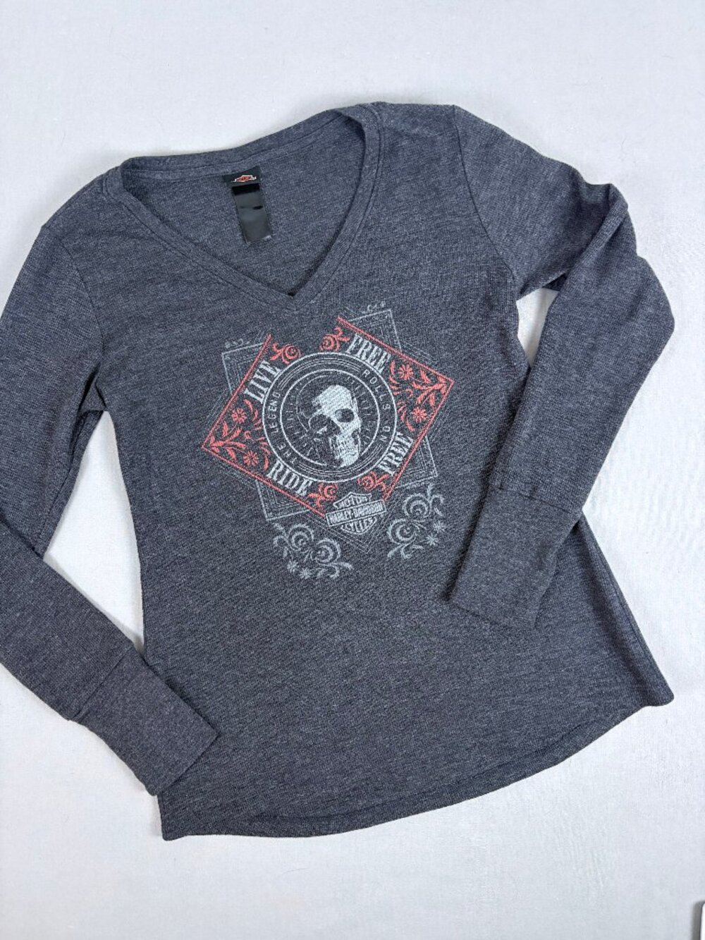 Harley Davidson Cherokee NC Skull Graphic Long Sleeve V Neck Thermal Top M